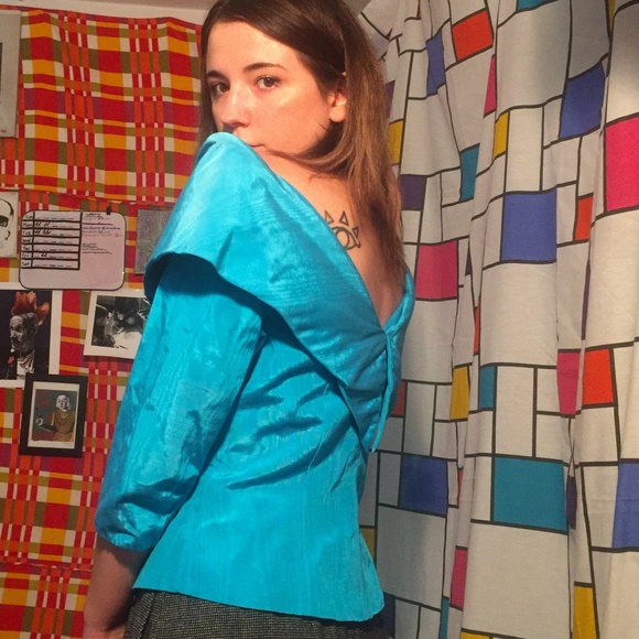 ✪HUGE SALE✪VINTAGE 80s Does 50s Off Shoulder Top - Picture 7 of 7